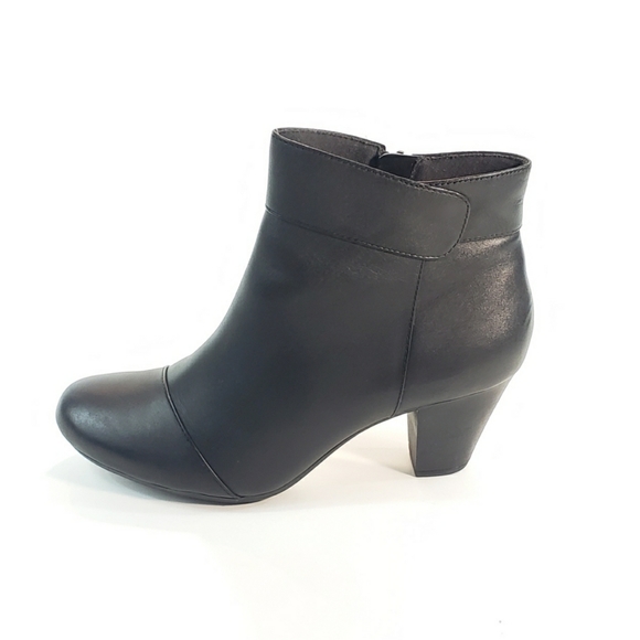 clarks collection booties